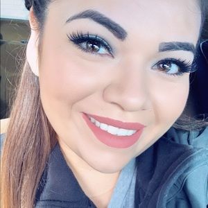 Meet your Posher, Lisa-marii